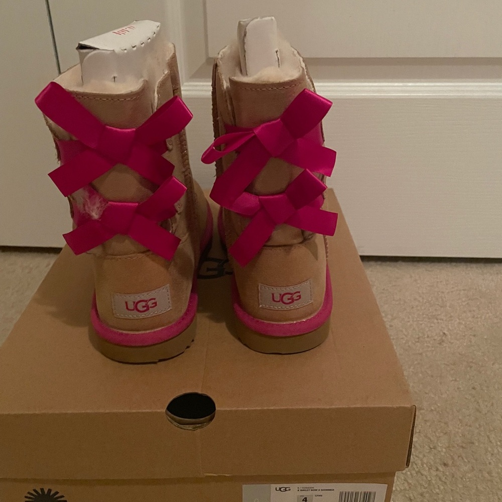 Ugg K Bailey II Shimmer boots